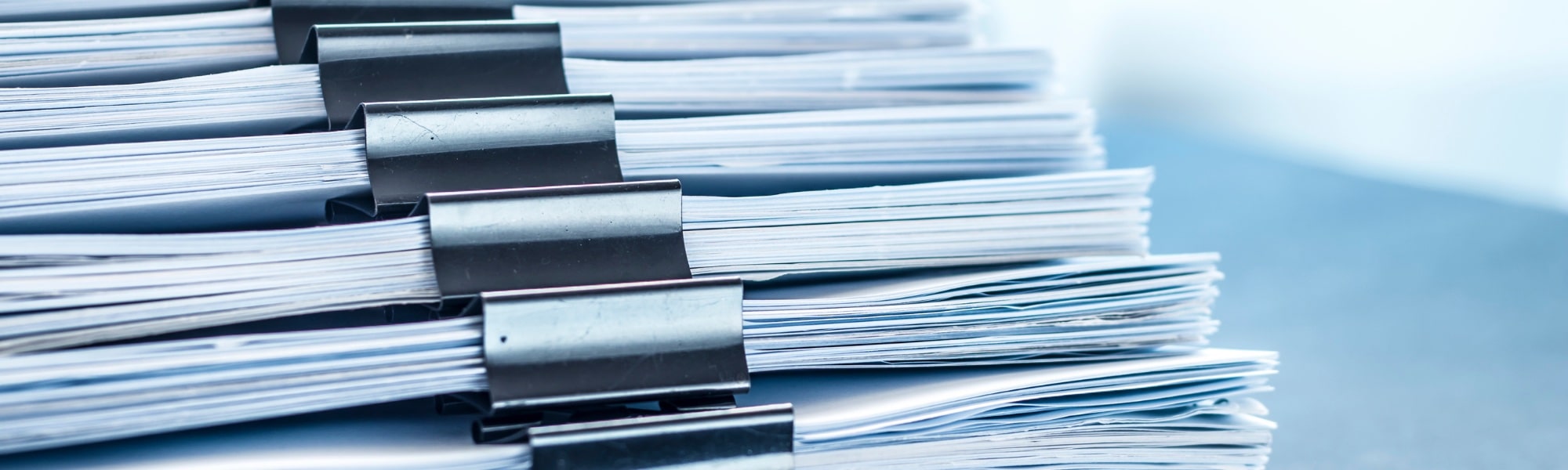 stack of ivdr regulation papers